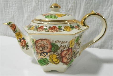 Vintage Sadler Floral Teapot Made In England Marked 2778 On Bottom