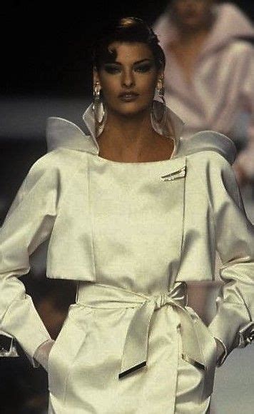Linda Evangelista Lanvin Spring Summer 1992 Couture Fashion