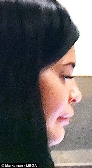 Kylie Jenners Plumped Up Lips Look Bigger Than Ever Daily Mail Online