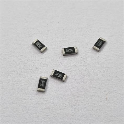 Smd Chip Resistors 1210 Size Royal Ohm Uniohm Yageo Hkr