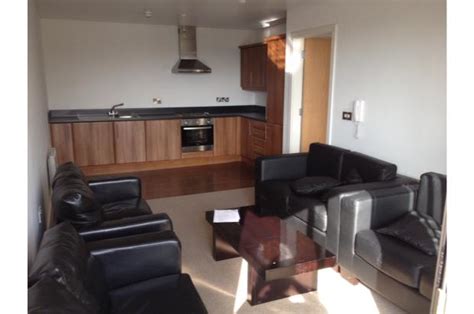 Maybe you would like to learn more about one of these? 2 Bedroom Flat Let in Manchester, M9