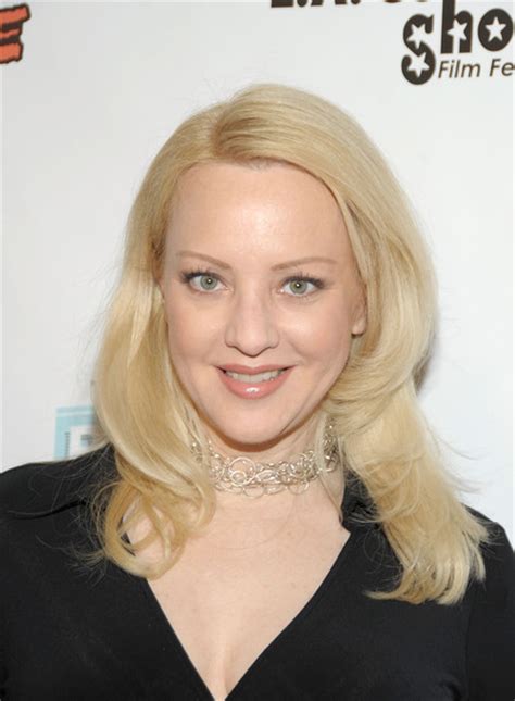a great comic actress improvs her way to fame wendi mclendon covey fansite