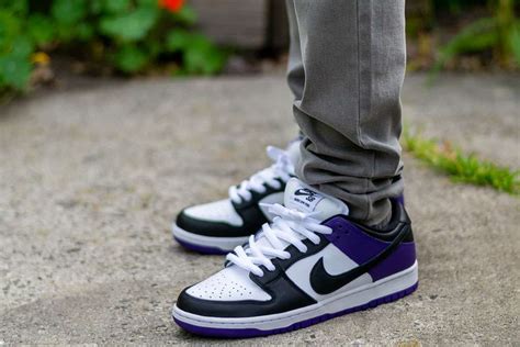 Nike Mens Sb Dunk Low Court Purple Pk Shoes