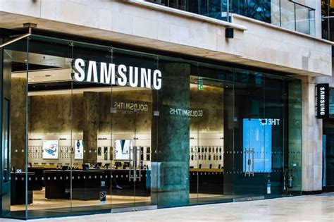 Samsung Loses The Top Phone Maker Crown In Several Markets