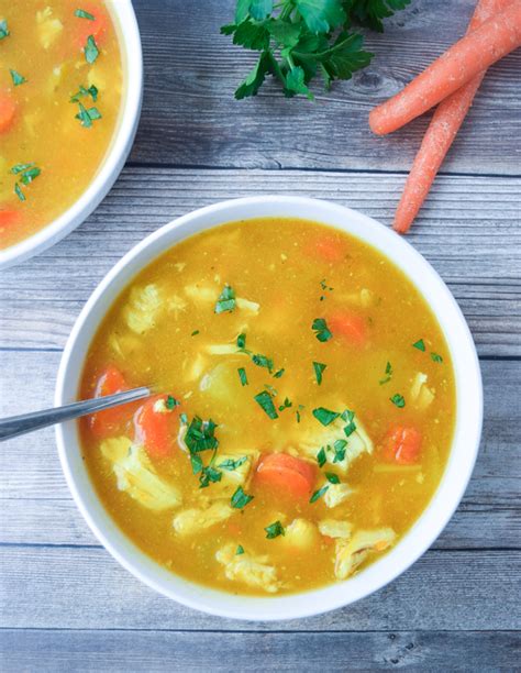 Soup recipe, chicken and rice soup, turmeric recipe, healthy soup recipe, superfoods soup, detox soup. Healing Instant Pot Chicken Soup (Whole30 Paleo) • Tastythin