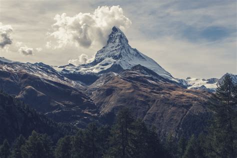 Matterhorn Under Clouds Iphone Wallpaper Idrop News