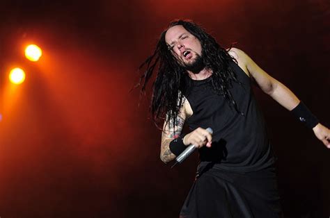 Shortly after one of korn's boldest experiments, davis rekindled his relationship with head. Lead Singers Who Defy the Sexy Rock Star Stereotype ...
