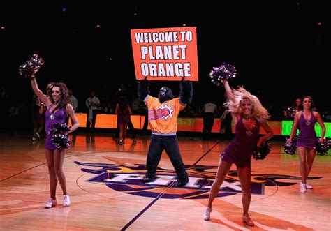 3 ft x 4 ft. Power Ranking the 25 Most Popular Mascots Ever | Bleacher Report | Latest News, Videos and ...