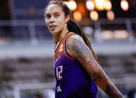 Brittney Griner Bio Age Height Weight Net Worth Career Husband Stats