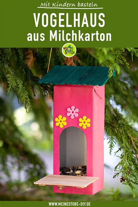 Vogelhaus basteln aus Tetrapak - Futterhaus aus Milchkarton