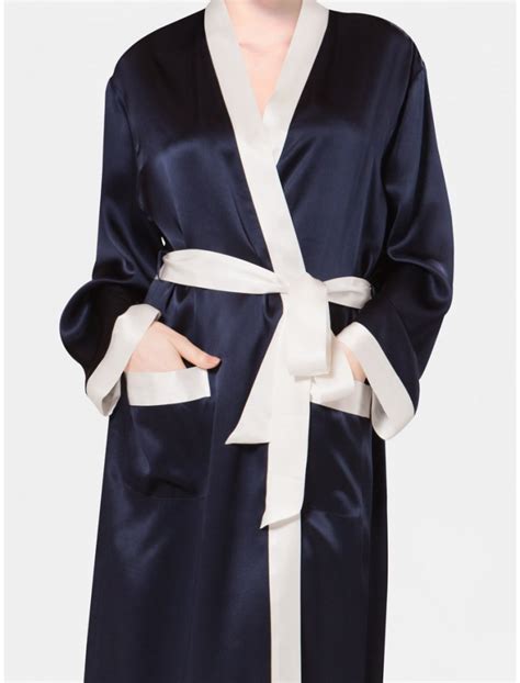 22 Momme Classic Long Mulberry Silk Robe