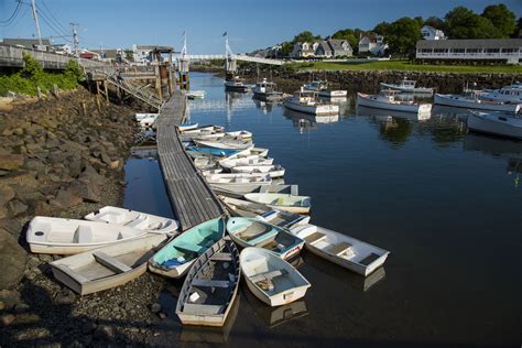 Charming Towns On The Maine Coast Maine Coast East Coast Acadia