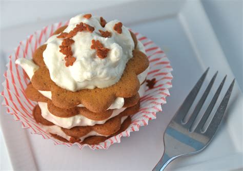 Short And Sweet Ginger Icebox Cupcakes I Sing In The Kitchen
