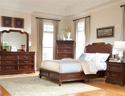 As the size increases, there is room for more wardrobes and in the bedroom design above you can see what a difference the door placement makes. American Woodcrafters Signature Sleigh Bedroom Set with ...
