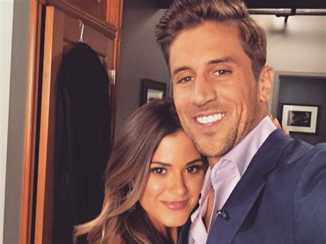 Jojo Fletcher Jordan Rodgers Selfie The Hollywood Gossip