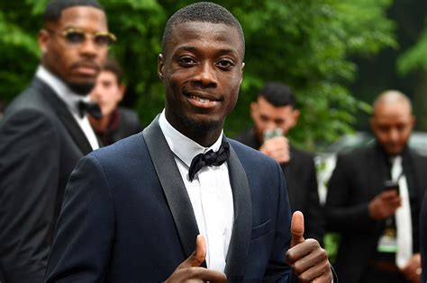 nicolas pepe arrives in london for arsenal medical ahead of £72m transfer from lille the irish sun