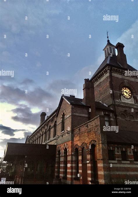 Old West Station Tunbridge Wells Stock Photo Alamy
