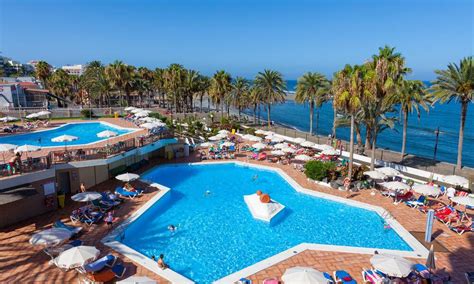 The 3 star rated hotel casa del sol is situated around 1.5km from the lago martianez, in quiet san fernando district of the popular resort of puerto de la built in 1971 and extensively refurbished during the winter of 2015, the modern low rise hotel casa del sol has a total of 45 guest rooms, offering a. Sol Tenerife - Playa De Las Americas, Tenerife | On the Beach