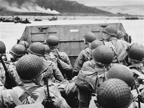 Le 6 juin 1944, le célèbre jour j, l'assaut des forces alliées sur les côtes de normandie est le déclenchement de la plus formidable opération militaire de. GRAND FORMAT. 6 juin 1944 : le Débarquement en Normandie ...