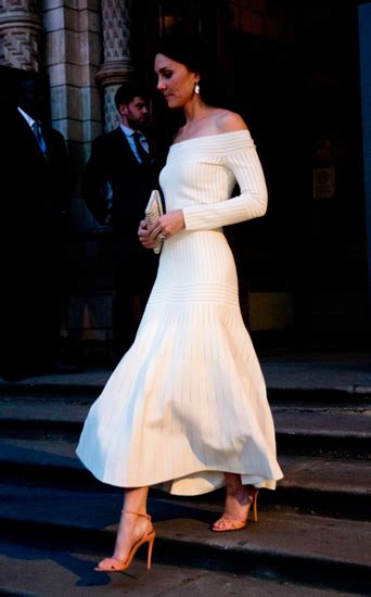 Kate Middleton Regina Di Eleganza Del 2016 Guarda Tutti I Suoi Look In