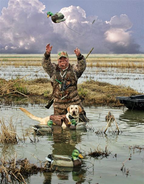 Image Result For Throwing Decoys Duck Hunting Animales Caza Heroes