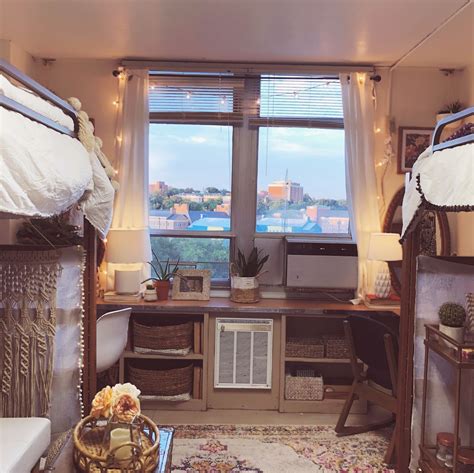 14 Dorm Room Ideas For Girls That Are Melting Our Minds Dorm Room Girls Dorm Room Dorm Room