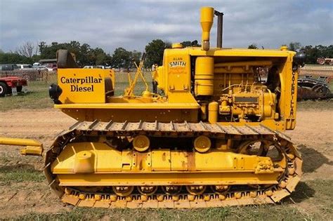 Caterpillar D2 Crawler Heavy Equipment Classic Tractor Vintage Tractors