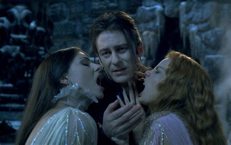 Les Meilleurs Films De Dracula Quil Faut Avoir Vus Les P Pites De France