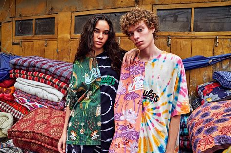 With gameplay similar to the tiger ii line, it's a great vehicle to have for tiger fans, especially because you can train your tiger crews on the löwe. Loewe introduces Paula's Ibiza 2020 collectionFashionela