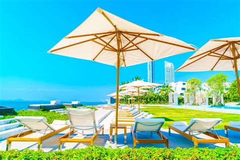 Play anytime and share the progress. Beach Resort puzzle in Puzzle of the Day jigsaw puzzles on ...