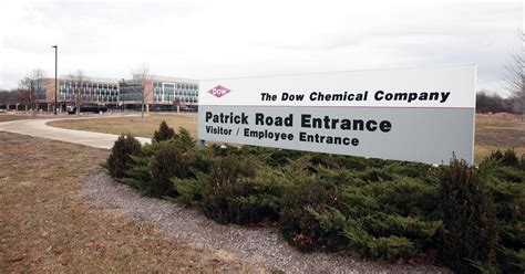 Dow Chemical Dupont Seek Merger Then 3 Way Split Cbs Detroit