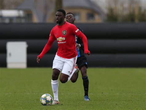 Jun 24, 2021 · manchester united are closely following the development of al ahly midfielder aliou dieng, according to reports in egypt. Aliou Traore makes first league start on loan at Caen ...