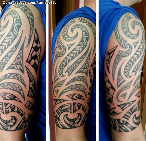 Si buscas tatuajes hechos en los hombros aquí podrás ver tatuajes de todo tipo. Tatuaje de Maoríes, Hombro