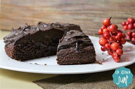 Die avocado halbieren, das fruchtfleisch herauslösen, einen spritzer limettensaft dazugeben und alles kräftig pürieren. ein bisschen JuNi - der Lifestyleblog und Foodblog aus Ulm ...