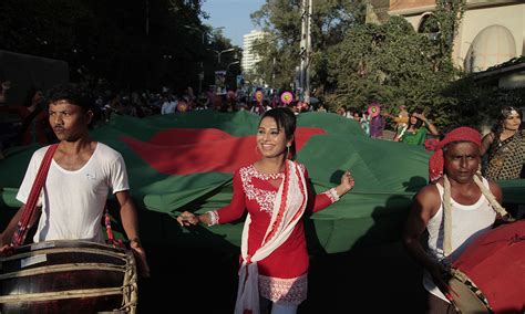 Asian Women Body Rainbow Sandookchi Bangladeshi Hijras Celebrate