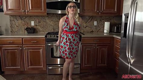 Pregnant Milf Housewife Crystal Clark In The Kitchen Xhamster