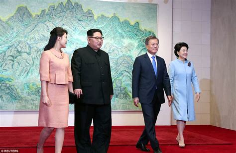Kim yo jong family with parents, husband, brother & sister we are introducing north korea's senior leader kim yo jong's family. Kim Jong-un and Moon Jae-in's wives meet for first time ...