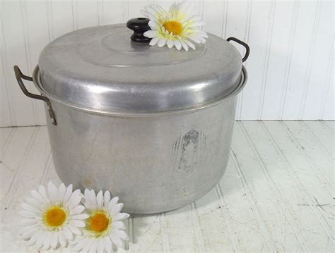 Vintage Oversized Aluminum Stock Pot Century Aluminumware