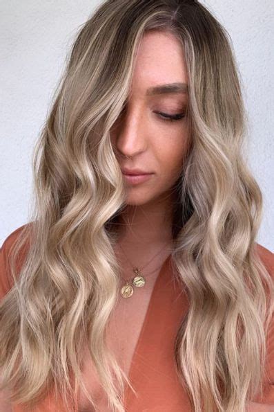 33 Blonde Hair Colors For Fall To Take Straight To Your Stylist