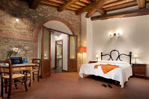 Vacanze in toscana in agriturismi, residence e case di campagna con appartamenti. Agriturismo Le Macie, appartamenti in Chianti, Vacanze in ...