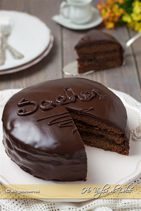 Nel marzo 2017 dal sito ha preso il nome un periodico di cucina edito da arnoldo mondadori editore. Torta Sacher ricetta | Ho Voglia di Dolce