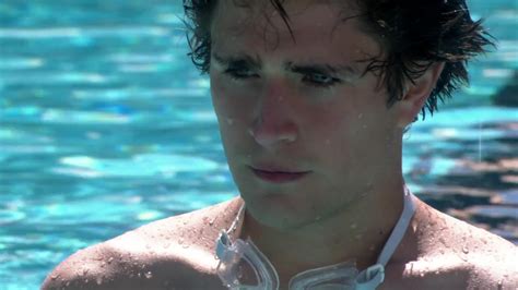 AusCAPS Matt Dallas Shirtless In Kyle XY Diving In