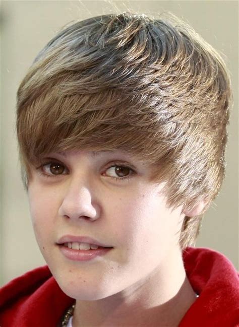 Justin Bieber Short Biography 2011