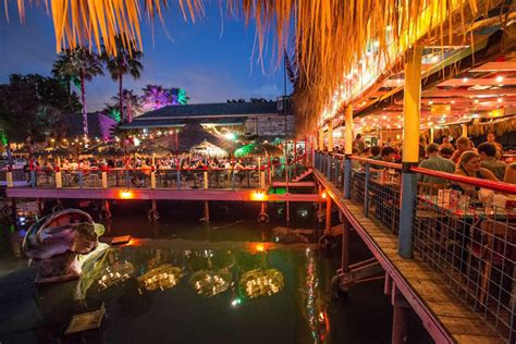 Our 2021 guide to austin's best restaurants. Hula Hut on Lake Austin