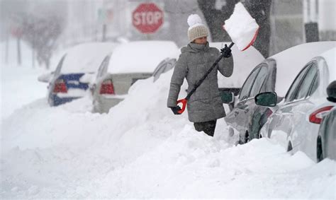 They Watch That The Winter Storm In The Northeast Of The United States