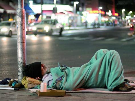 A massa de ar frio que passou perdeu força, mas a característica dessa massa continua atuando. Sobe para cinco número de moradores de rua mortos pelo ...