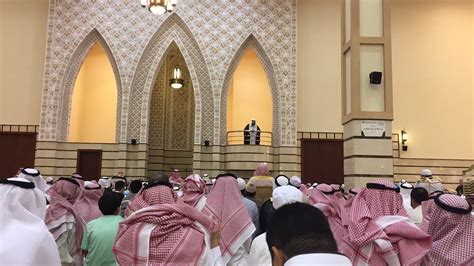 أقترب كثيرًا عيد الفطر المبارك فقد مر أكثر من نصف شهر رمضان وأيام ونبدأ العد التنازلي في العشر الأواخر من رمضان ،حيث أن عيد الفطر هو العيد الأول للمسلمين جميعًا والذى يعتبر. خطبة عيد الفطر - YouTube