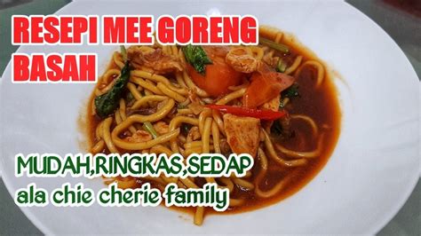 Masukkan cili kisar dan tumis dengan api perlahan hingga cili masak dan pecah minyak. RESEPI MEE GORENG BASAH SIMPLE & SEDAP - YouTube