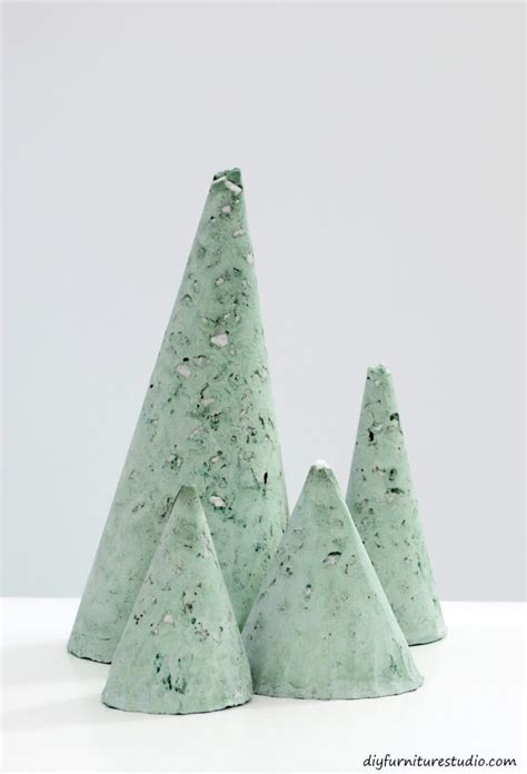 Modern DIY Cement Christmas Trees – DIY Furniture Studio