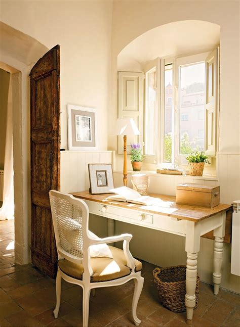 French country living is agreeable, well. Décor de Provence: The Perfect Ambiance...